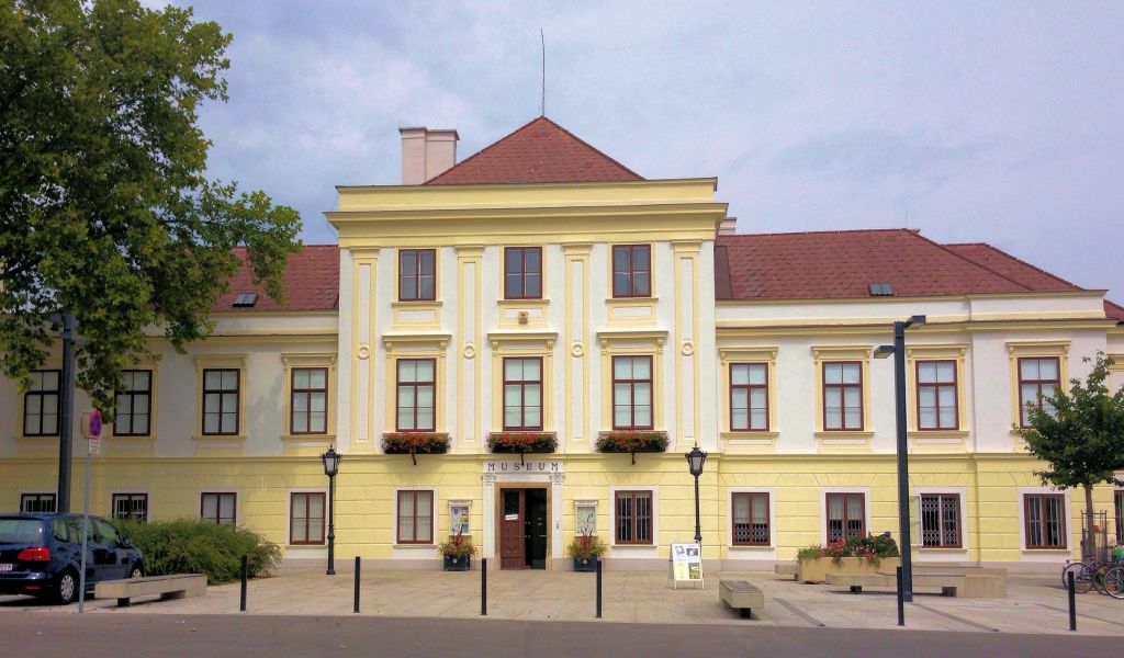 Museum Mödling - Thonetschlössl, Gebäudeansicht (© Museum Mödling - Thonetschlössl)